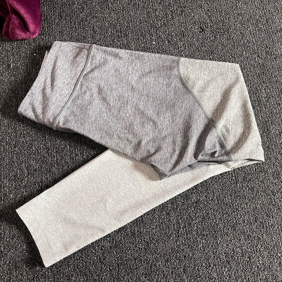 OUTDOOR Voices 7/8 Spring Leggings Size Medium Graphite/Ash/Dove No longer avail - Picture 8 of 9